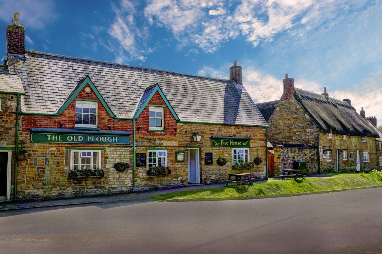 The Old Plough Hotel Oakham Esterno foto
